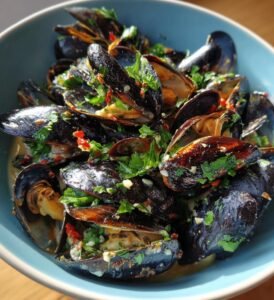 Musslor i vitvinssås