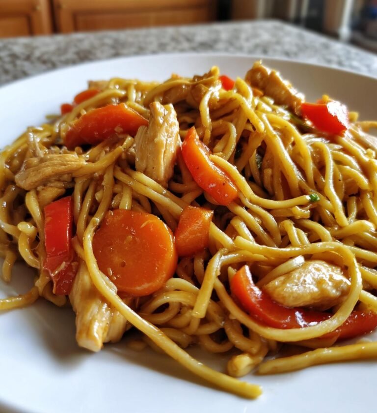 Snabb kycklingwok med nudlar