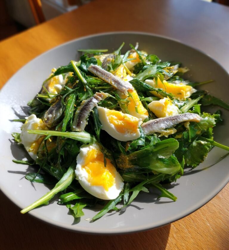 sallad med ägg och ansjovis recept