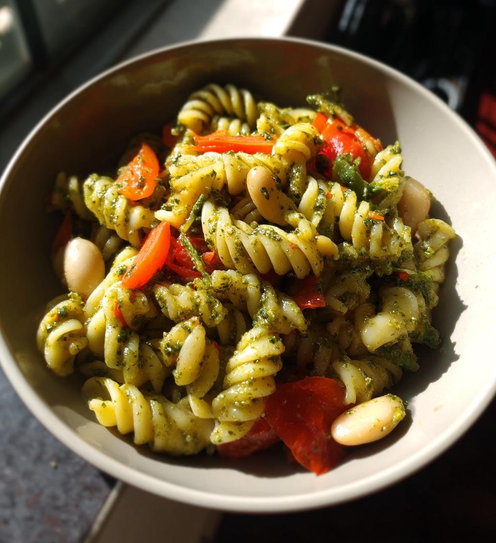 Pasta med pesto och bönor – Enkel och god middag på 20 minuter - steg för steg