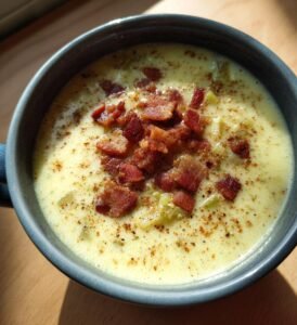 potatissoppa med purjolök och bacon