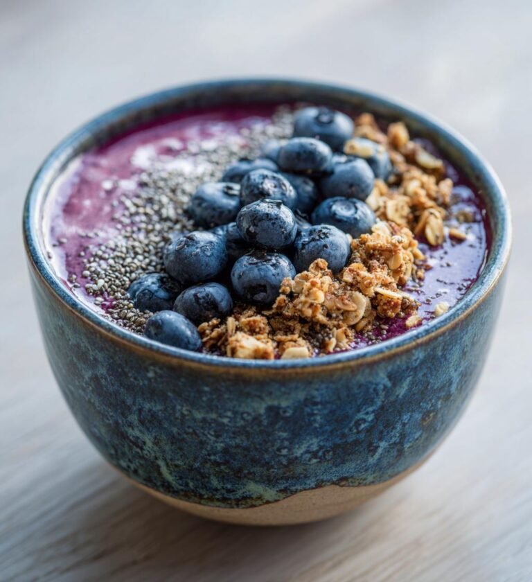 blåbärssmoothie bowl med granola